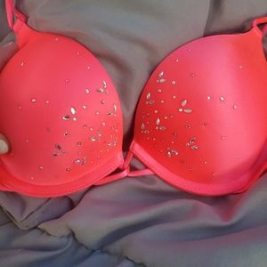 Victoria secret bombshell bra with adjustable straps